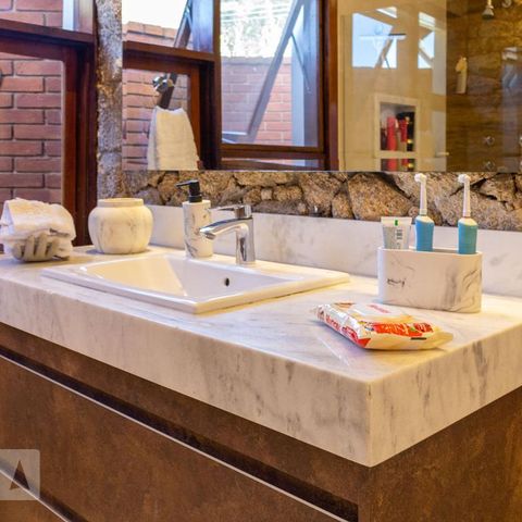Casa à venda com 320m², 3 quartos e 4 vagasSuíte 3 Banheiro