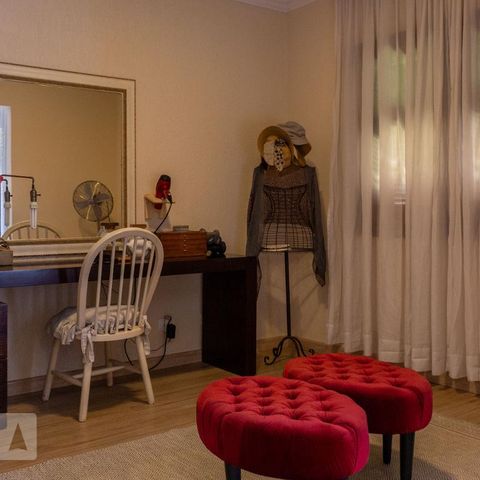 Casa à venda com 320m², 3 quartos e 4 vagasSuíte 3