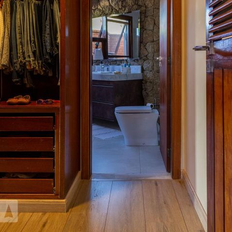 Casa à venda com 320m², 3 quartos e 4 vagasSuíte 3 Closet 1