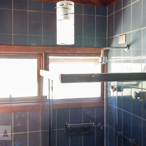 Casa à venda com 320m², 3 quartos e 4 vagasSuíte 2 Banheiro