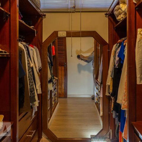 Casa à venda com 320m², 3 quartos e 4 vagasSuíte 3 Closet 1