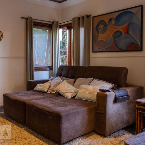 Casa à venda com 320m², 3 quartos e 4 vagasSala