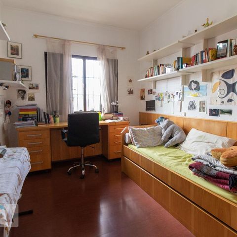 Casa à venda com 254m², 3 quartos e 2 vagasQuarto 2