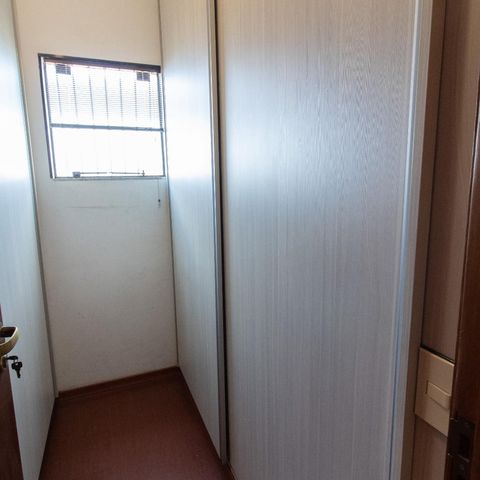 Casa à venda com 254m², 3 quartos e 2 vagasCloset do Quarto Suíte
