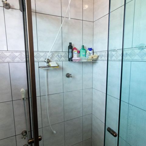 Casa à venda com 254m², 3 quartos e 2 vagasBanheiro 2