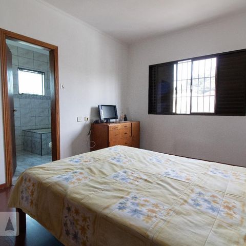 Casa à venda com 254m², 3 quartos e 2 vagasQuarto Suíte