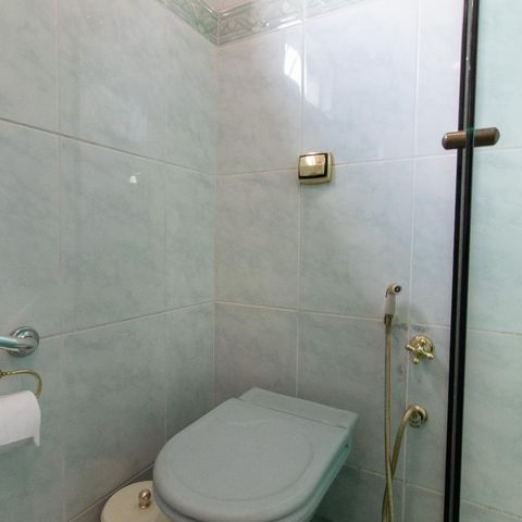 Casa à venda com 254m², 3 quartos e 2 vagasBanheiro 3