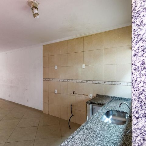 Casa à venda com 50m², 3 quartos e sem vaga Casa à venda com 50m², 3 quartos e sem vagaCozinha