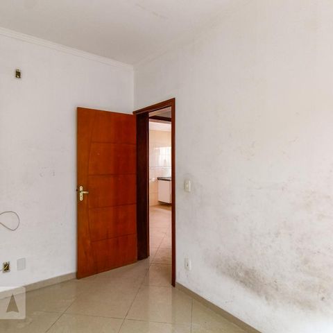 Casa à venda com 50m², 3 quartos e sem vaga Casa à venda com 50m², 3 quartos e sem vagaQuarto 1