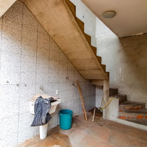 Casa à venda com 50m², 3 quartos e sem vaga Casa à venda com 50m², 3 quartos e sem vagaÁrea de Serviço