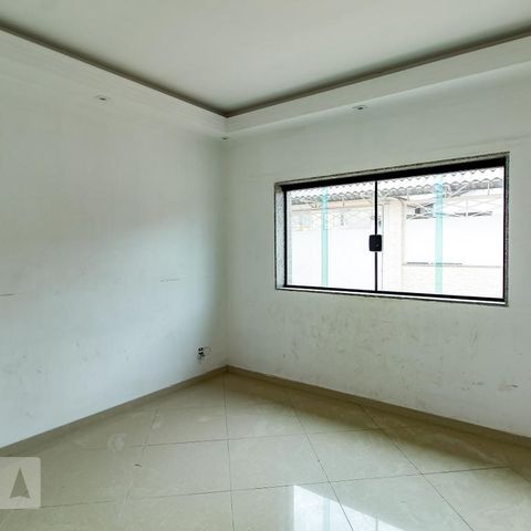 Casa à venda com 50m², 3 quartos e sem vaga Casa à venda com 50m², 3 quartos e sem vagaSuíte