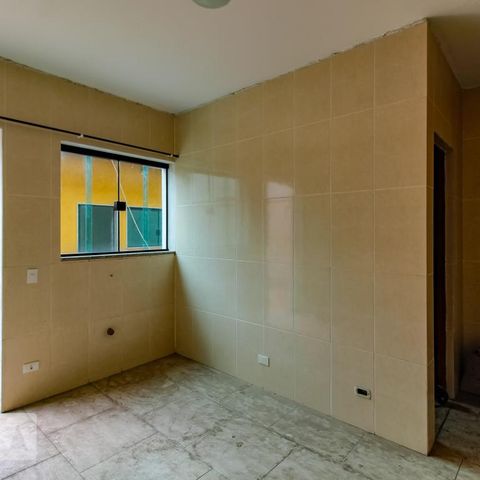 Casa à venda com 50m², 3 quartos e sem vaga Casa à venda com 50m², 3 quartos e sem vagaCozinha de Serviço