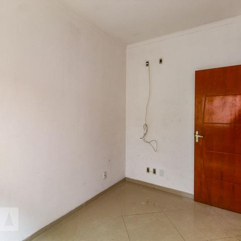 Casa à venda com 50m², 3 quartos e sem vaga Casa à venda com 50m², 3 quartos e sem vagaQuarto 1