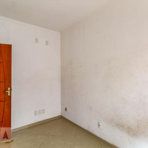 Casa à venda com 50m², 3 quartos e sem vaga Casa à venda com 50m², 3 quartos e sem vagaQuarto 2