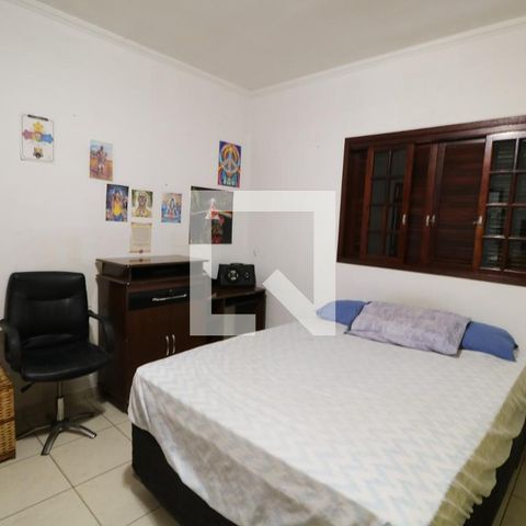 Casa à venda com 250m², 3 quartos e 3 vagasSuite 1