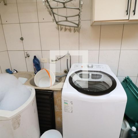 Casa à venda com 250m², 3 quartos e 3 vagasÁrea de Serviço