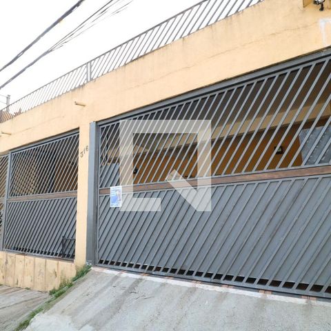 Casa à venda com 250m², 3 quartos e 3 vagasFachada