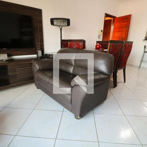 Casa à venda com 250m², 3 quartos e 3 vagasSala