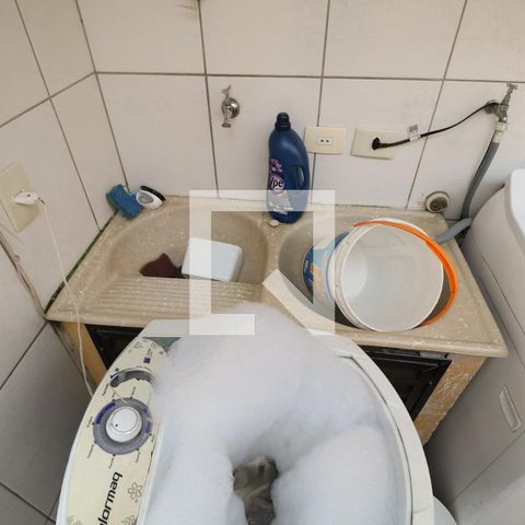 Casa à venda com 250m², 3 quartos e 3 vagasÁrea de Serviço