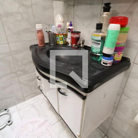 Casa à venda com 250m², 3 quartos e 3 vagasBanheiro da Suíte 2