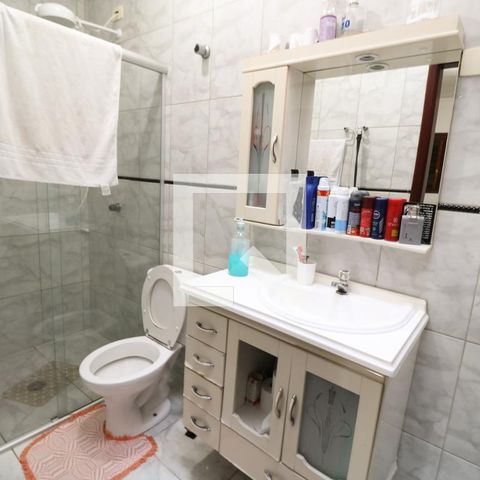 Casa à venda com 250m², 3 quartos e 3 vagasBanheiro