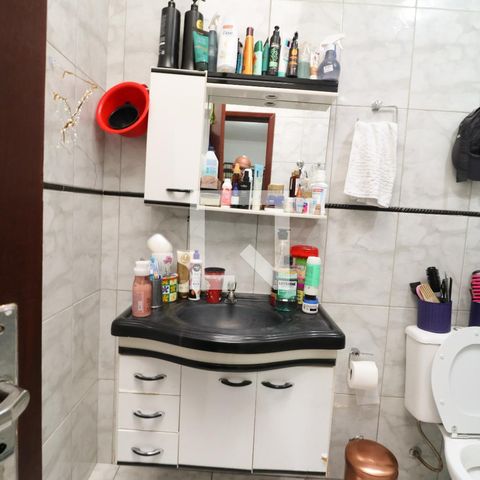 Casa à venda com 250m², 3 quartos e 3 vagasBanheiro da Suíte 2