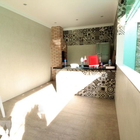 Casa à venda com 135m², 3 quartos e 2 vagasÁrea Externa