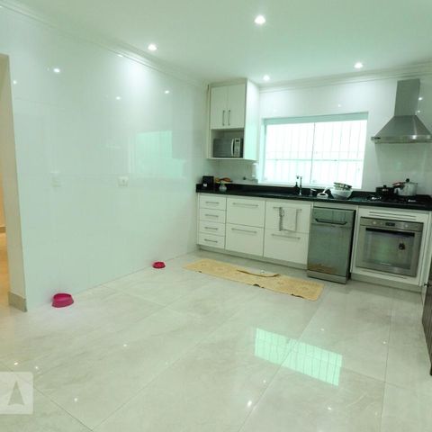 Casa à venda com 135m², 3 quartos e 2 vagasCozinha
