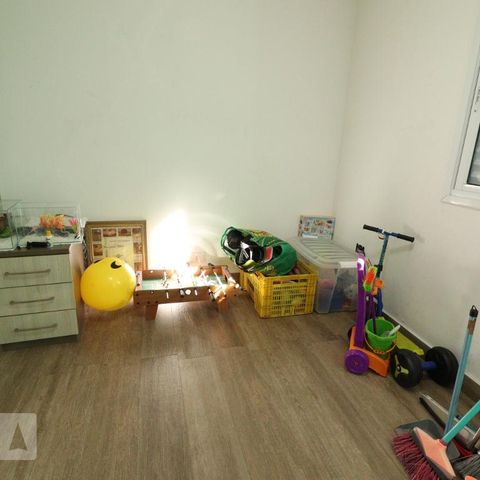 Casa à venda com 135m², 3 quartos e 2 vagasQuarto de Serviço