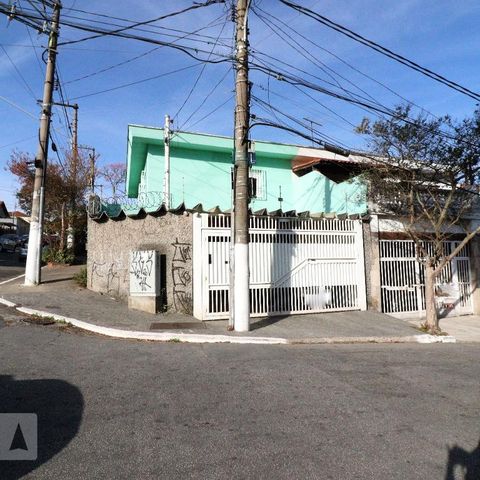 Casa à venda com 135m², 3 quartos e 2 vagasFachada
