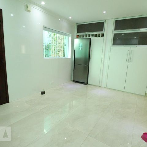 Casa à venda com 135m², 3 quartos e 2 vagasCozinha