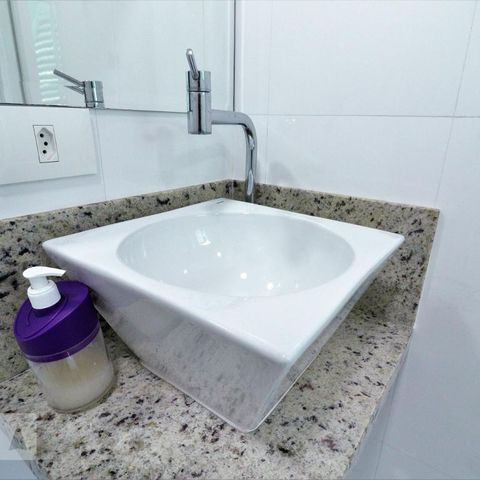 Casa à venda com 135m², 3 quartos e 2 vagasBanheiro de Serviço