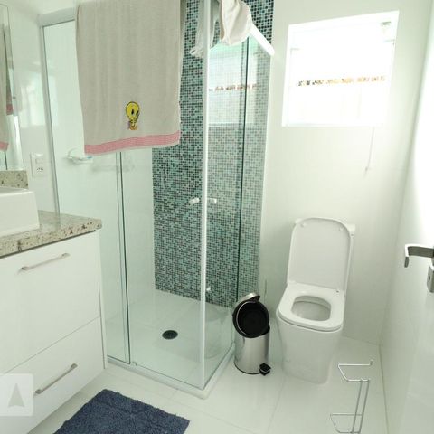 Casa à venda com 135m², 3 quartos e 2 vagasBanheiro 1