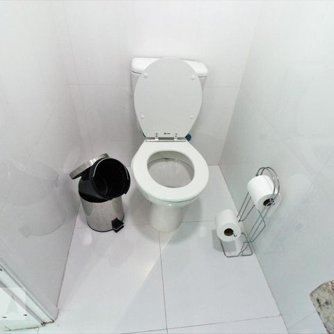 Casa à venda com 135m², 3 quartos e 2 vagasBanheiro de Serviço