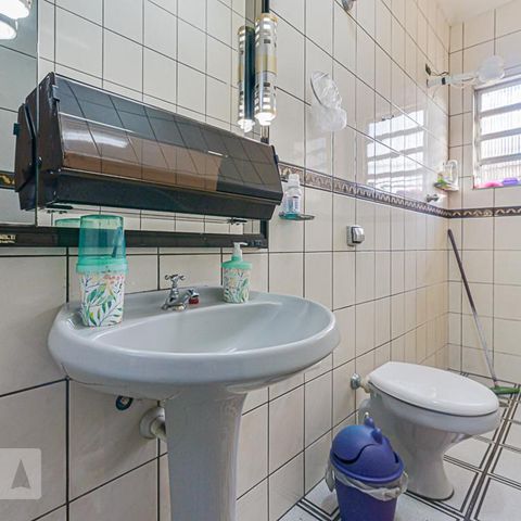 Casa à venda com 300m², 4 quartos e 2 vagasBanheiro da Suite 2