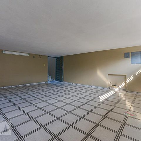 Casa à venda com 300m², 4 quartos e 2 vagasGaragem
