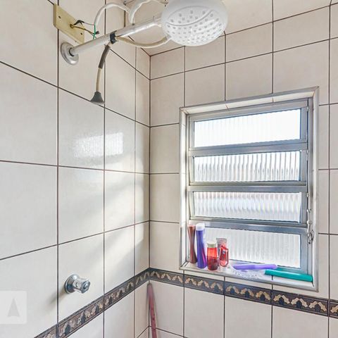 Casa à venda com 300m², 4 quartos e 2 vagasBanheiro da Suite 1