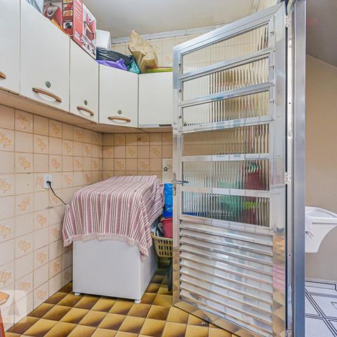 Casa à venda com 300m², 4 quartos e 2 vagasÁrea de Serviço