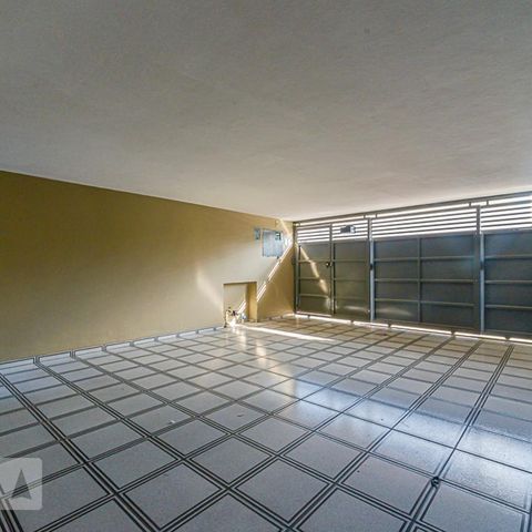 Casa à venda com 300m², 4 quartos e 2 vagasGaragem