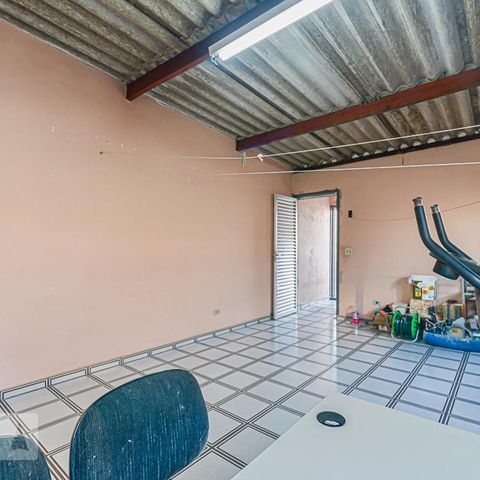 Casa à venda com 300m², 4 quartos e 2 vagasSala 2