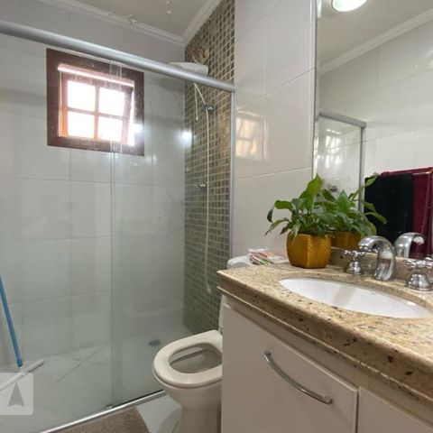 Casa à venda com 146m², 3 quartos e 4 vagasBanheiro