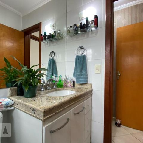 Casa à venda com 146m², 3 quartos e 4 vagasBanheiro da Suíte 1