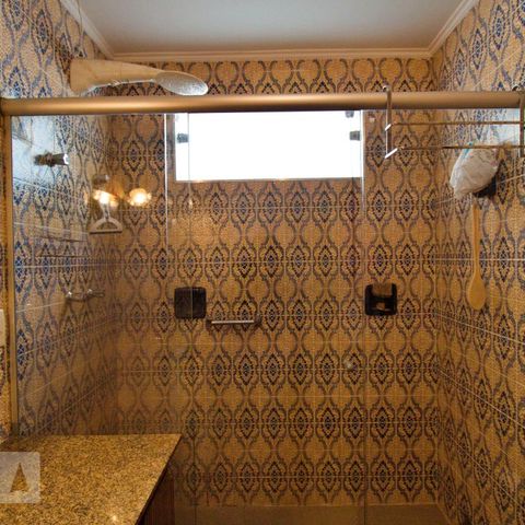 Casa para alugar com 350m², 3 quartos e 4 vagasBanheiro