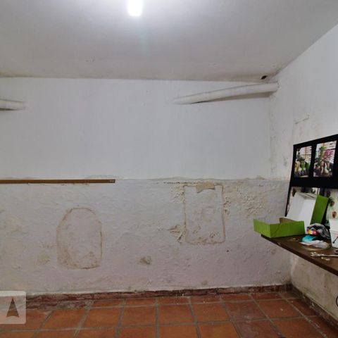 Casa para alugar com 350m², 3 quartos e 4 vagasSaletas Inferiores
