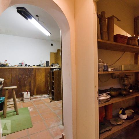 Casa para alugar com 350m², 3 quartos e 4 vagasSaletas Inferiores