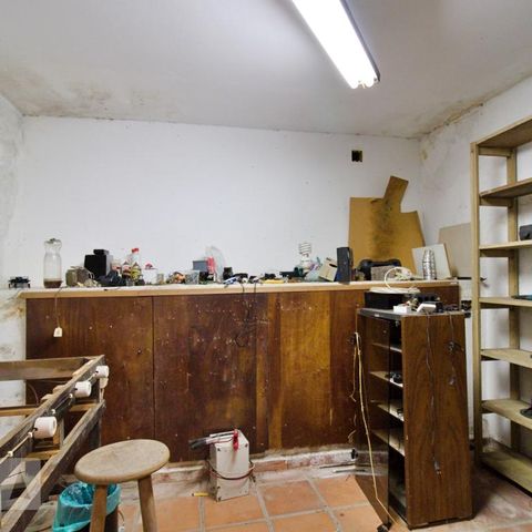 Casa para alugar com 350m², 3 quartos e 4 vagasSaletas Inferiores