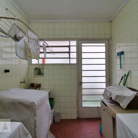 Casa para alugar com 350m², 3 quartos e 4 vagasÁrea de Serviço