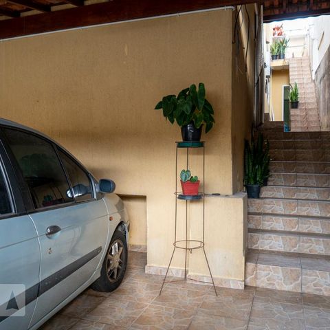 Casa à venda com 148m², 4 quartos e 2 vagasGaragem