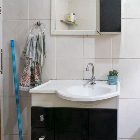 Casa à venda com 148m², 4 quartos e 2 vagasBanheiro 2