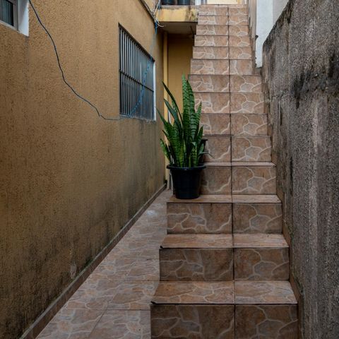 Casa à venda com 148m², 4 quartos e 2 vagasEscada Churrasqueira